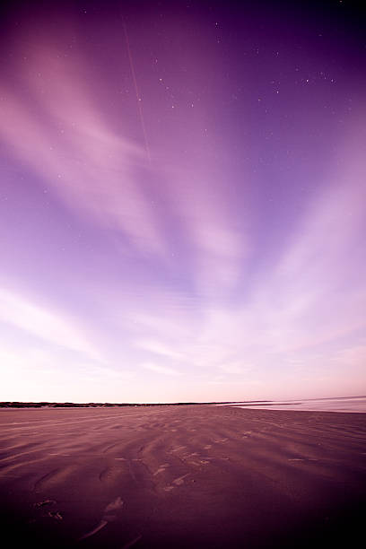 céu de noite e beach - cumberland island imagens e fotografias de stock