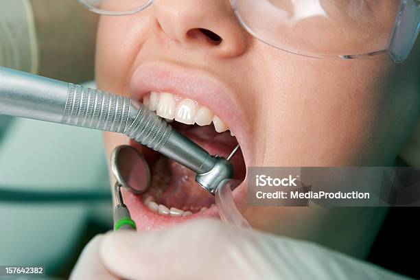 Dental Betrieb Stockfoto und mehr Bilder von Berufliche Beschäftigung - Berufliche Beschäftigung, Erwachsene Person, Europäischer Abstammung