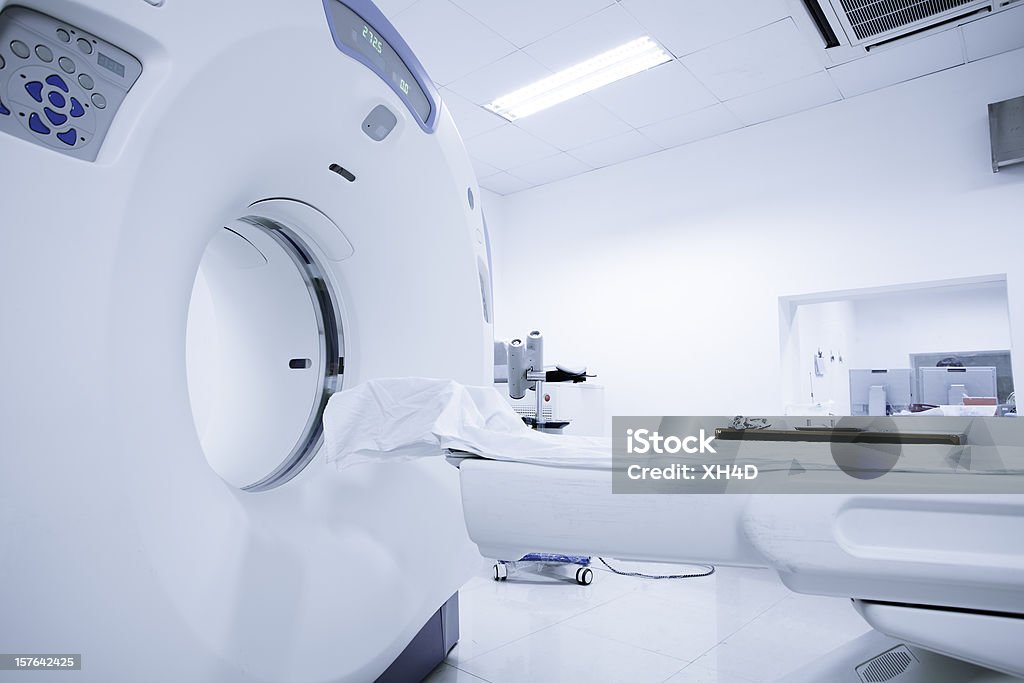 Equipo de hospital - Foto de stock de Tomografía axial computerizada libre de derechos
