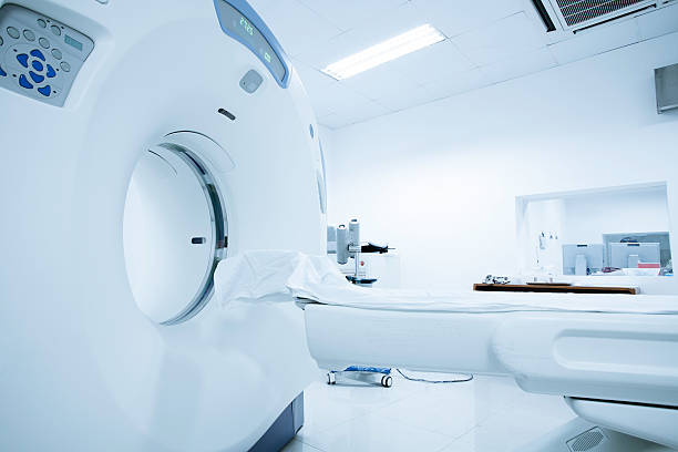 機の病院 - medical equipment mri scanner mri scan hospital ストックフォトと画像