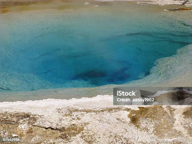 Blaue Heiße Frühling Volanic Yellowstonenationalpark Stockfoto und mehr Bilder von Abgas