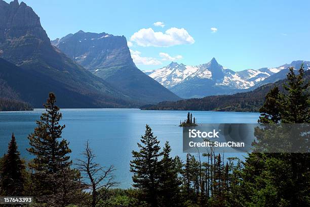 Photo libre de droit de Wild Goose Island banque d'images et plus d'images libres de droit de Eau - Eau, Glacier National Park, Horizontal