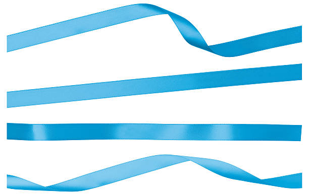 azul recto y trenzado aislado de tiras de cinta de raso enrulado - blue bow fotografías e imágenes de stock