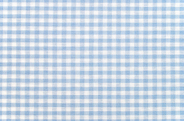 голубая и белая ткань в клетку гингем - gingham pattern стоковые фото и изображения