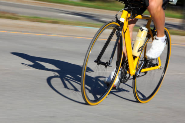 jeździć na rowerze - track cycling zdjęcia i obrazy z banku zdjęć