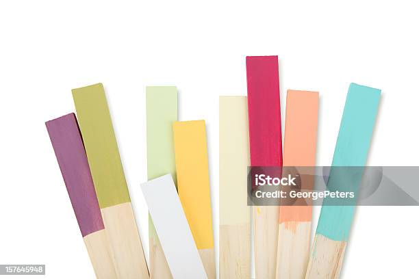 Краска Цвет Swatches Перемешать Sticks — стоковые фотографии и другие картинки Таблица цветов - Таблица цветов, Дерево - материал, Без людей