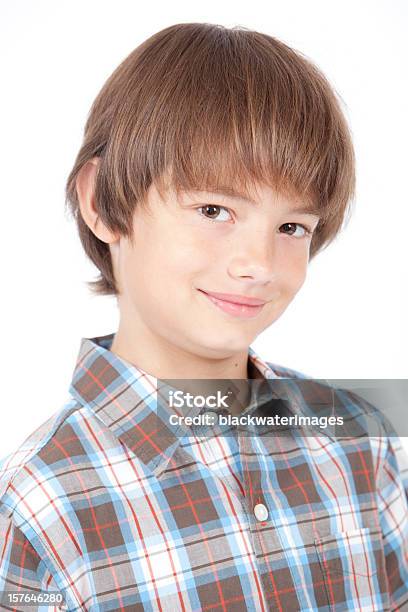 Young 少年 - 1人のストックフォトや画像を多数ご用意 - 1人, 2000年代, 8歳から9歳