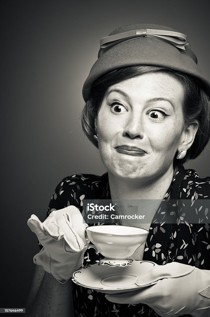 レトロなティーを飲む女性 - 1930～1939年のロイヤリティフリーストックフォト