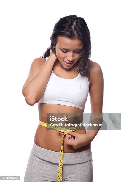 Foto de Mulher Sorrindo Depois Successul Dieta e mais fotos de stock de Cintura - Cintura, Medindo, Abdome