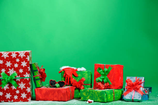 beautiful christman presents which can reproduce perfectly this wonderful holiday atmosphere.