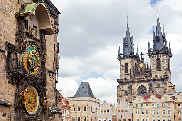 prague old town - astronomical clock fotografías e imágenes de stock