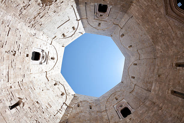 Castle (Castel del Monte, Apulia - Southern Italy)  murge photos stock pictures, royalty-free photos & images