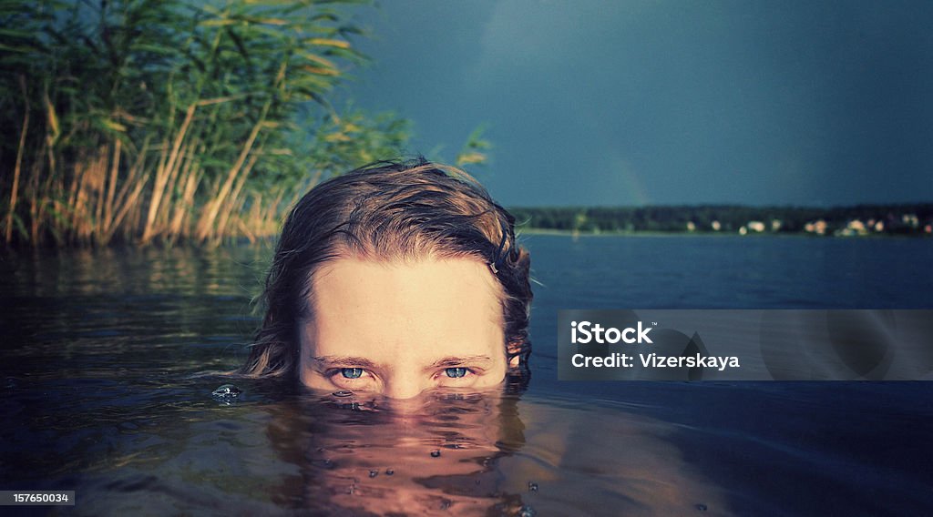 Kobiety w wodzie, Zbliżenie - Zbiór zdjęć royalty-free (Kobiety)