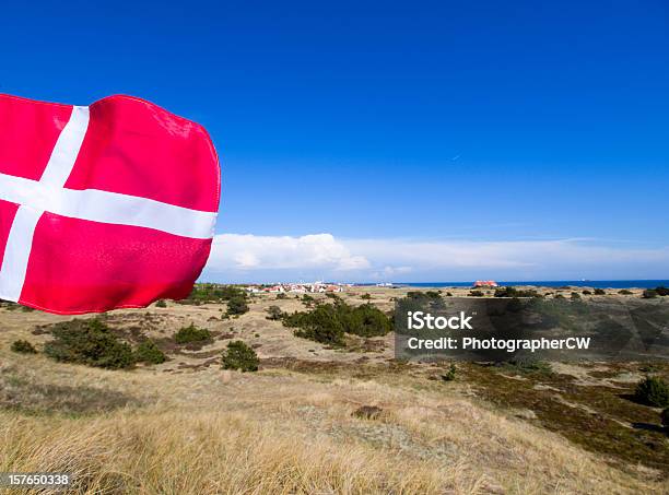 Foto de Bandeira Dinamarquesa E Skagen e mais fotos de stock de Azul - Azul, Branco, Casa