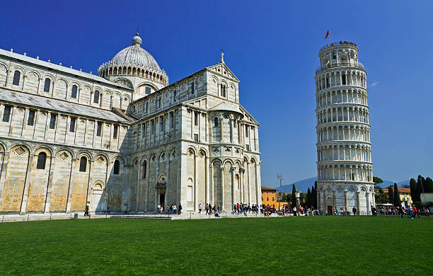 istock Leaning tower of Pisa, Italy 157666543