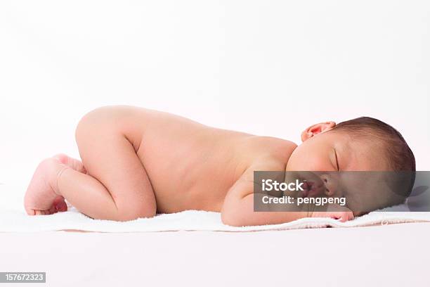 새로운 태어난 아기 신생아에 대한 스톡 사진 및 기타 이미지 - 신생아, 아기이불, 한 사람