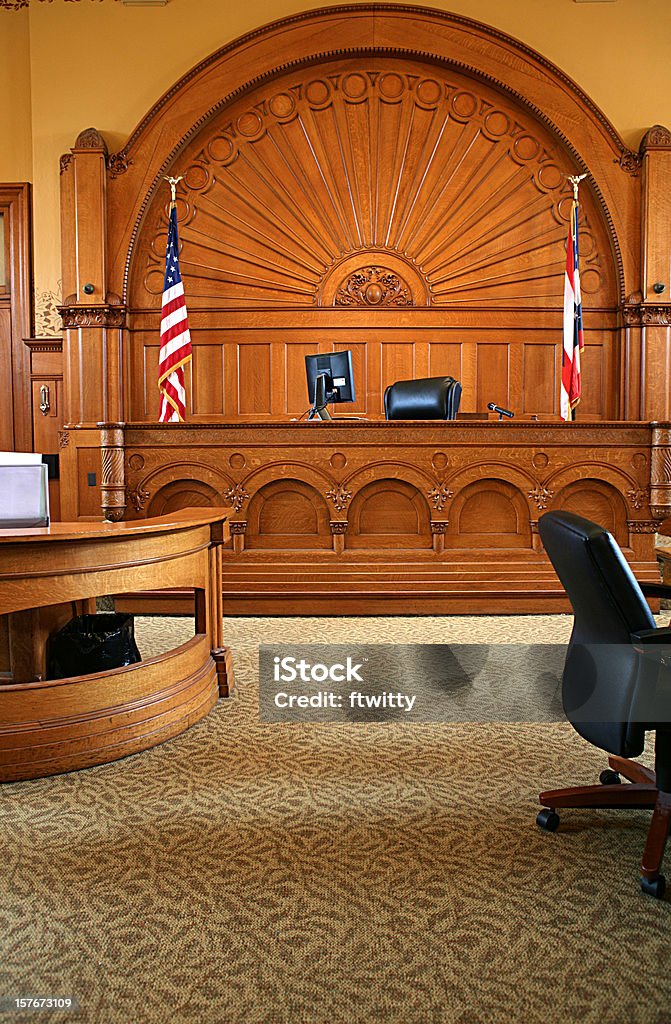 American Salle de tribunal Vertical - Photo de Salle de tribunal libre de droits