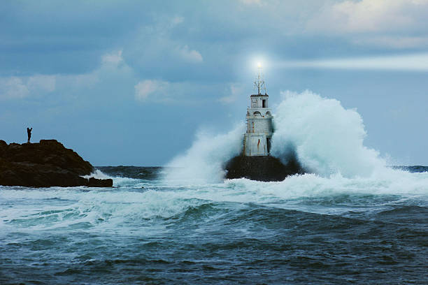 burza i latarnia morska - lighthouse storm sea panoramic zdjęcia i obrazy z banku zdjęć