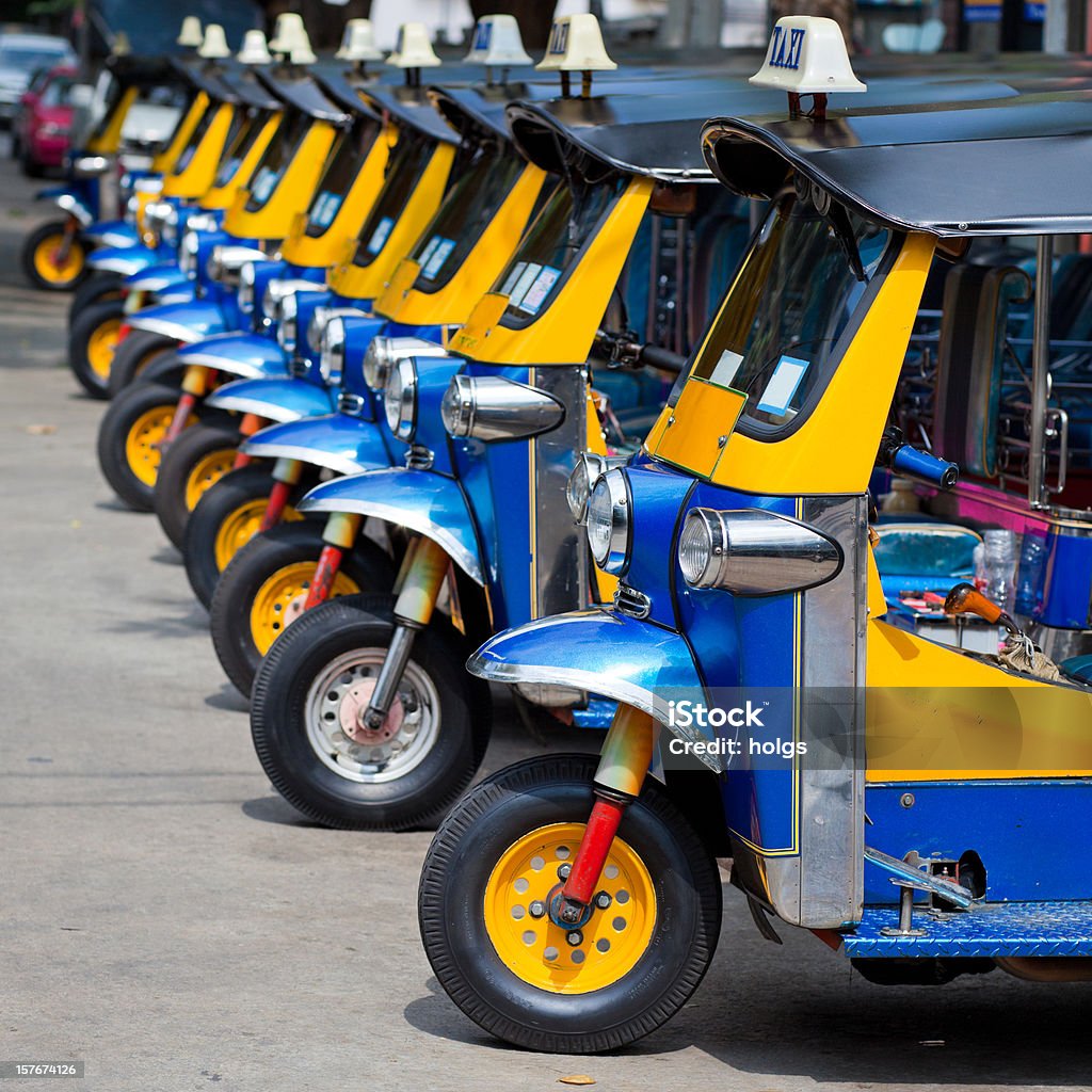 Bangcoc, tuk-tuks - Foto de stock de Auto-Rickshaws royalty-free