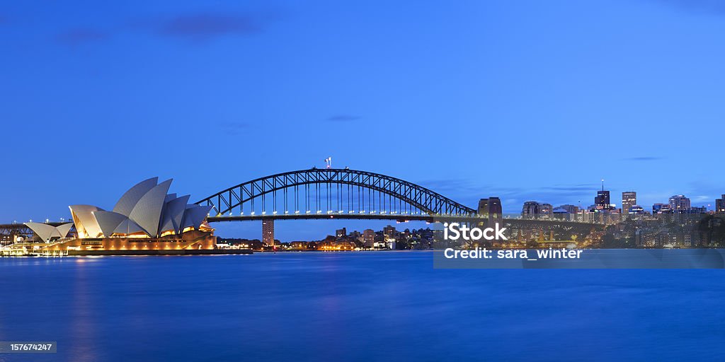 Sydney Harbour Bridge und die skyline bei Nacht, Australien - Lizenzfrei Oper von Sydney Stock-Foto