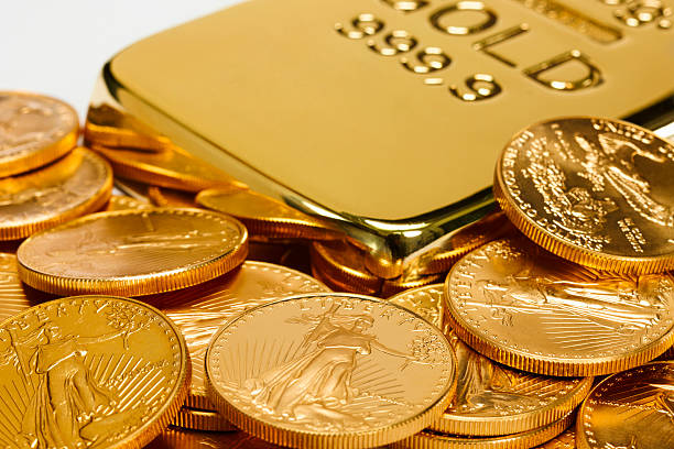 złota sztaba i monet - gold ingot coin bullion zdjęcia i obrazy z banku zdjęć