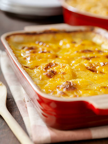 crème gratin dauphinois - food heat serving size casserole photos et images de collection