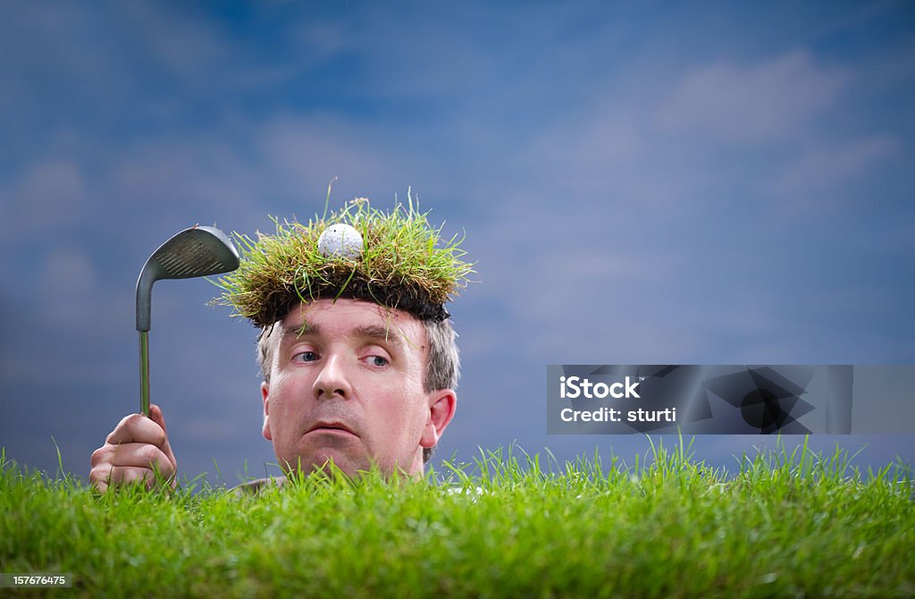 Człowiek Pogrzebany na pole golfowe - Zbiór zdjęć royalty-free (Golf - Sport)