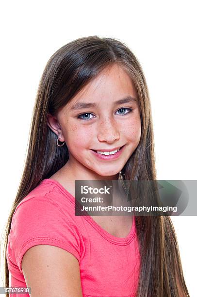 Portret Młodej Dziewczyny - zdjęcia stockowe i więcej obrazów Białe tło - Białe tło, Adolescencja, Siedzieć
