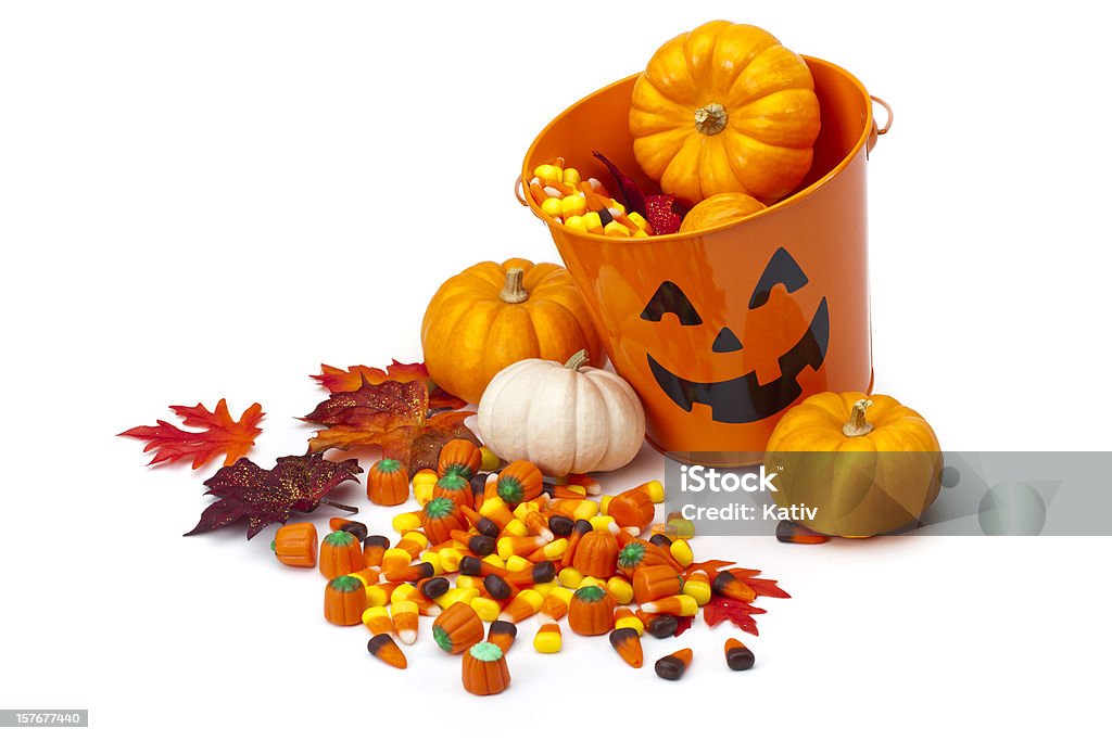 Cesta de doces de Halloween - Foto de stock de Branco royalty-free