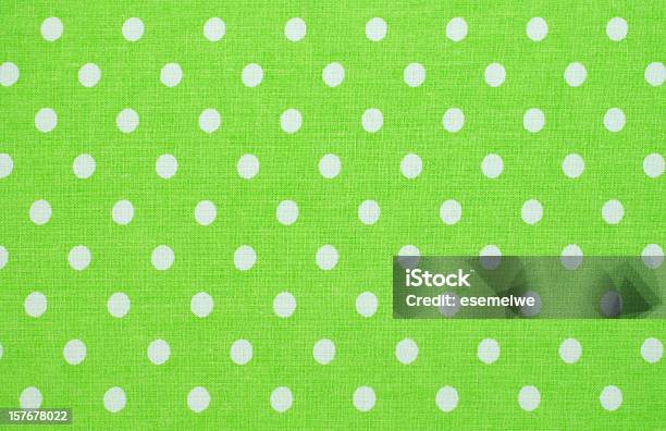 Foto de Bolinhas Brancas Sobre Verde e mais fotos de stock de Algodão - Material Têxtil - Algodão - Material Têxtil, Bolinha, Círculo