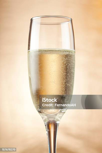 Glas Champagner Stockfoto und mehr Bilder von Wein - Wein, Bildhintergrund, Blase - Physikalischer Zustand