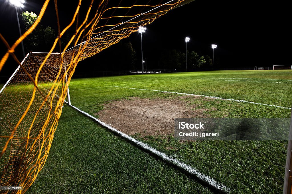 夜のサッカーフィールド - 投光器のロイヤリティフリーストックフォト