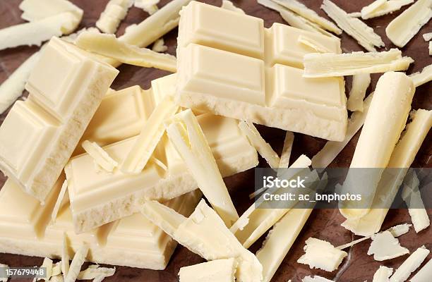 White Schokolade Stockfoto und mehr Bilder von Weiße Schokolade - Weiße Schokolade, Schokoraspel, Dessert