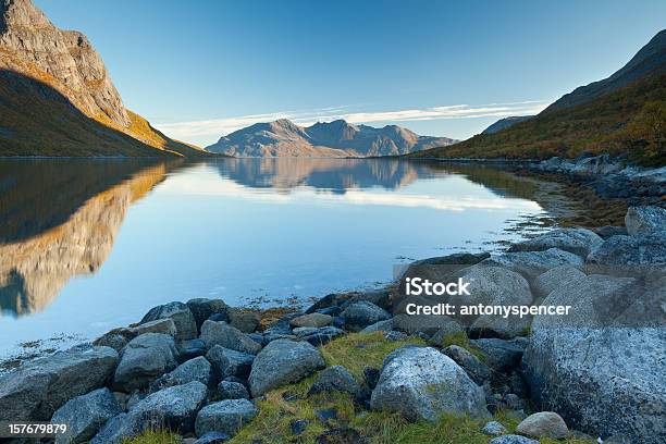 Arctic Wilderness - zdjęcia stockowe i więcej obrazów Arktyka - Arktyka, Fiord, Fotografika