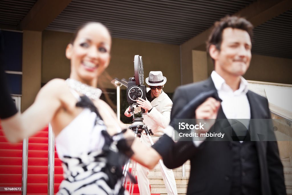 Pareja de celebridades en la alfombra roja de Cannes - Foto de stock de Alfombra roja libre de derechos