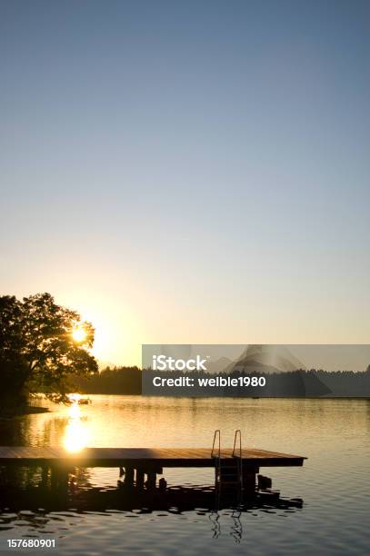 Sonnenuntergang In Bannwaldsee Deutschland Stockfoto und mehr Bilder von Abenddämmerung - Abenddämmerung, Badetreppe, Baum