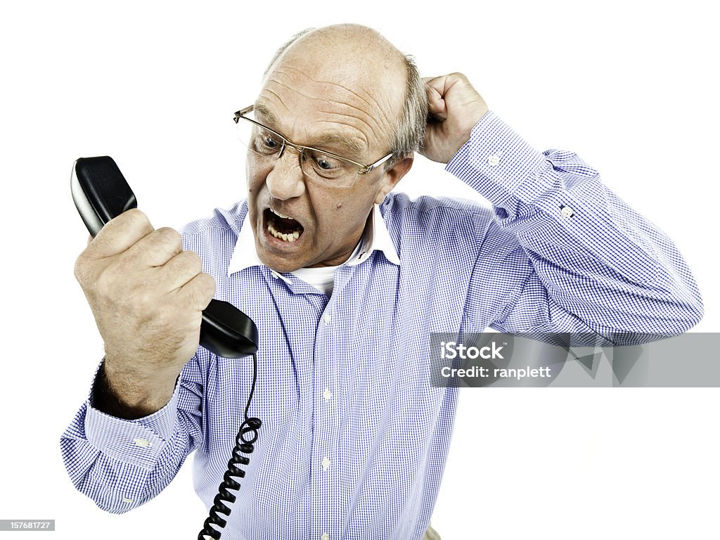 Человек Yelling в телефон-изолированные - Стоковые фото Жаловаться роялти-фри