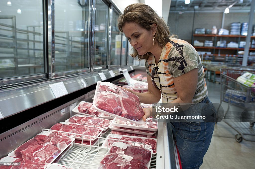 Carne di mercato - Foto stock royalty-free di Carne