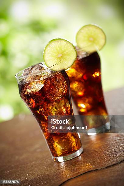 Rum E Cola - Fotografie stock e altre immagini di Agrume - Agrume, Alchol, Ambientazione esterna