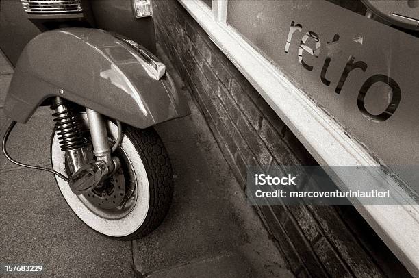 イタリアレトロ - モノクロのストックフォトや画像を多数ご用意 - モノクロ, レトロ調, オートバイ
