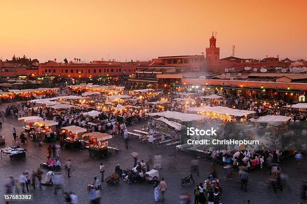 Djemaa El De Aspiração Por Agulha Fina Marrakech Marrocos - Fotografias de stock e mais imagens de Marrakech
