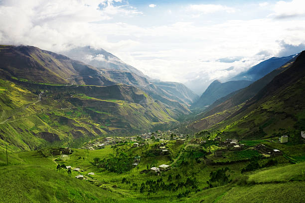 산 풍경 - valley ecuador mountain landscape 뉴스 사진 이미지