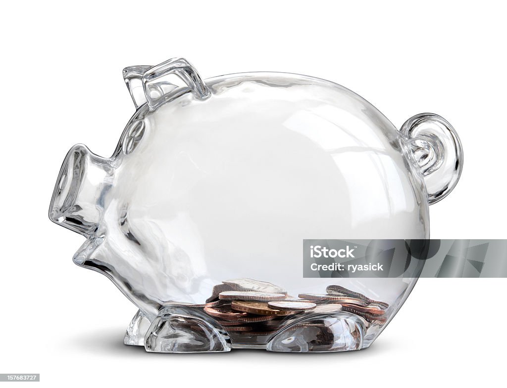 Limpar Piggy Bank no perfil com algumas moedas isolado - Foto de stock de Ninguém royalty-free
