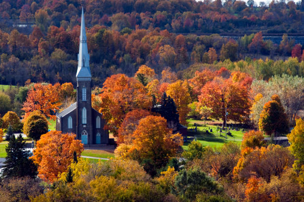 istock Autumn in Eastern Ontario 157684726