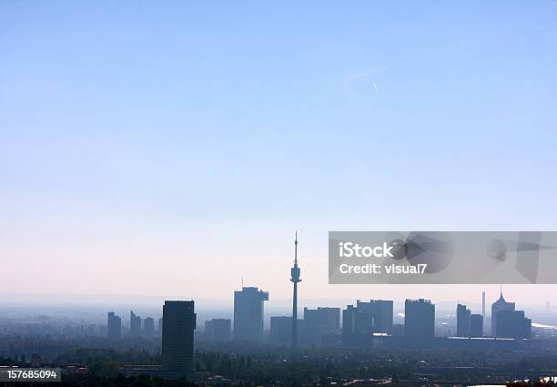 Horizonte De Viena Foto de stock y más banco de imágenes de Viena - Austria - Viena - Austria, Panorama urbano, Vista elevada