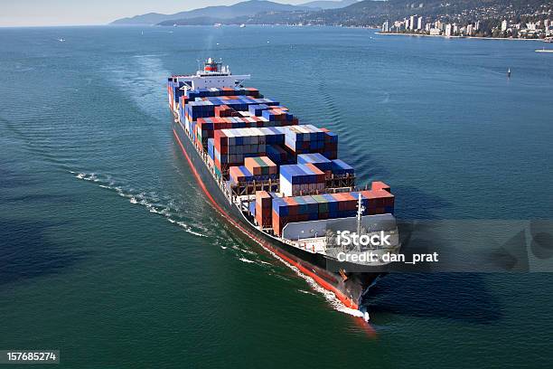Frachtschiff Stockfoto und mehr Bilder von Ansicht aus erhöhter Perspektive - Ansicht aus erhöhter Perspektive, Behälter, Container