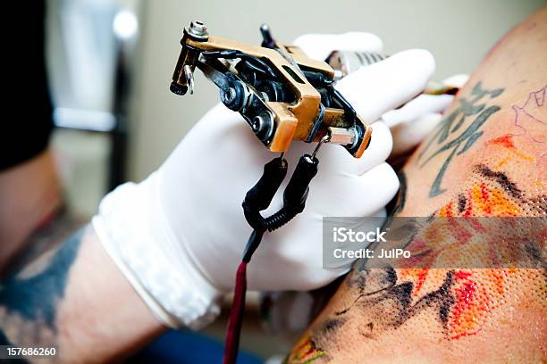 Tatuaje Foto de stock y más banco de imágenes de Jeroglífico - Jeroglífico, Tatuaje, Adulto