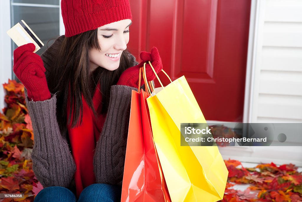 Осенний шоппинг - Стоковые фото Кредитная карта роялти-фри