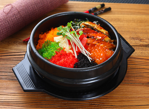 Roe rice in Stone Pot