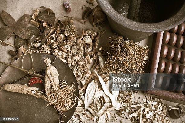 Medicina Herbaria China Foto de stock y más banco de imágenes de Alimentos deshidratados - Alimentos deshidratados, Anticuado, Asistencia sanitaria y medicina